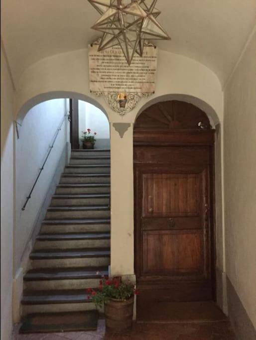 Zauber Im Turm - In Einem Der Schoensten Doerfer Монтемерано Экстерьер фото
